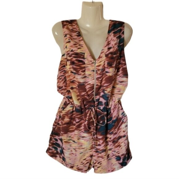 W118 by Walter Baker Pants - W118 by Walter Baker sleeveless shorts romper size medium